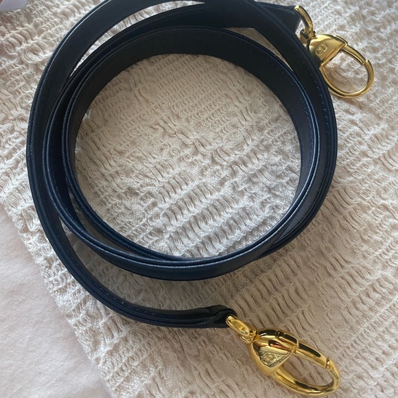 ❤️SOLD❤️Authentic Vintage Lady Dior in Cannage Lambskin leather in Navy w GHW - Picture 11 of 15